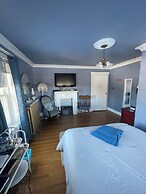 Wakamow Heights Bed & Breakfast