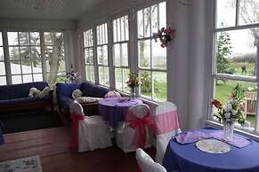 Wakamow Heights Bed & Breakfast