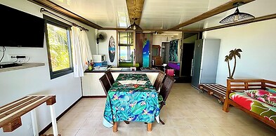 Linareva Moorea Beach Resort