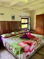 Linareva Moorea Beach Resort