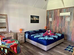 Linareva Moorea Beach Resort