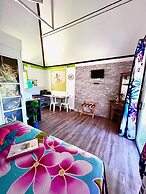 Linareva Moorea Beach Resort