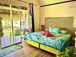 Linareva Moorea Beach Resort