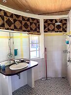 Linareva Moorea Beach Resort