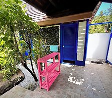Linareva Moorea Beach Resort