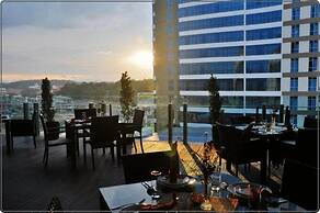 Courtyard Hotel @ 1Borneo