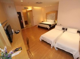 Courtyard Hotel @ 1Borneo