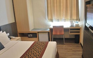 Courtyard Hotel @ 1Borneo