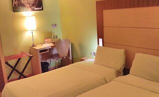 Courtyard Hotel @ 1Borneo