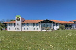 B&B HOTEL Saint-Jean de Luz