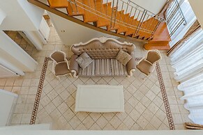 Flamingo Suites Boutique Hotel