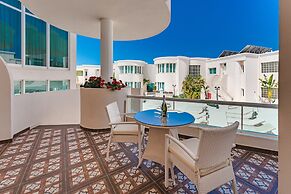 Flamingo Suites Boutique Hotel