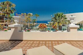 Flamingo Suites Boutique Hotel