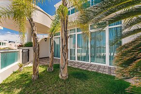 Flamingo Suites Boutique Hotel