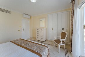 Flamingo Suites Boutique Hotel