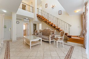 Flamingo Suites Boutique Hotel