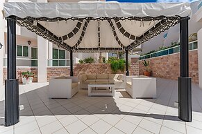 Flamingo Suites Boutique Hotel