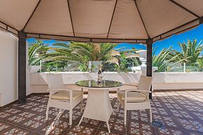 Flamingo Suites Boutique Hotel