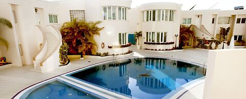 Flamingo Suites Boutique Hotel