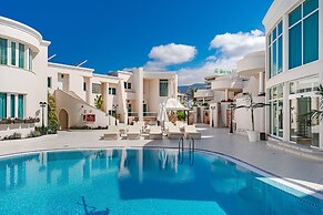 Flamingo Suites Boutique Hotel