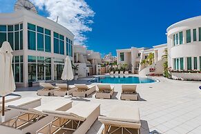 Flamingo Suites Boutique Hotel