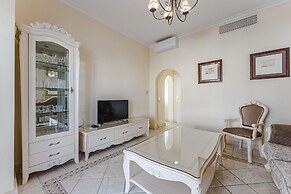 Flamingo Suites Boutique Hotel