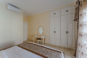 Flamingo Suites Boutique Hotel