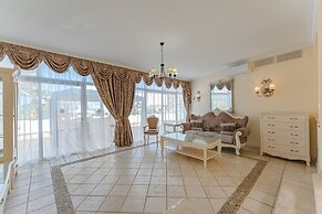 Flamingo Suites Boutique Hotel