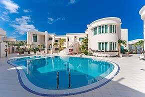 Flamingo Suites Boutique Hotel