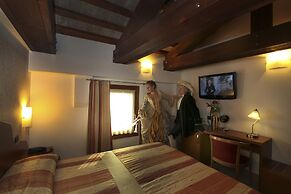 Albergo Antica Corte Marchesini