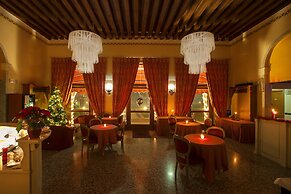 Albergo Antica Corte Marchesini