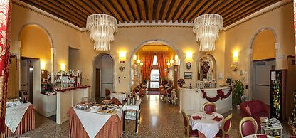 Albergo Antica Corte Marchesini