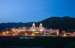 High1 Palace Hotel & CC