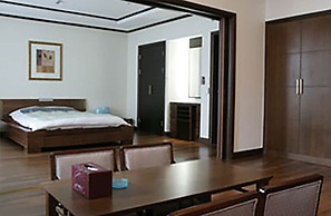 High1 Palace Hotel & CC