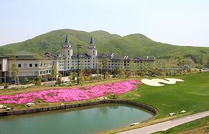 High1 Palace Hotel & CC