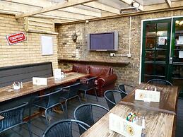 The Earl of Derby - Inn