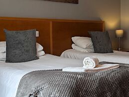 The Earl of Derby - Inn