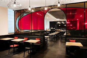Park Inn by Radisson Brussels Centre Midi