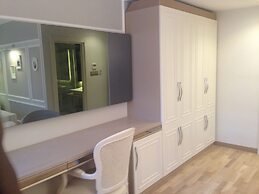 The Constantine Hotel