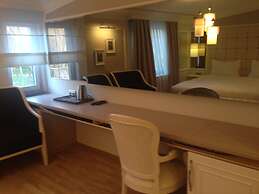 The Constantine Hotel