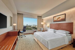 Four Points by Sheraton Hotel & Serviced Apartments, Pune