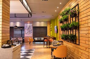 Four Points by Sheraton Hotel & Serviced Apartments, Pune