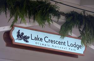 Lake Crescent Lodge