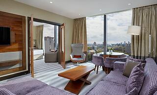 Leonardo Royal London Tower Bridge