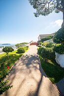 Hotel Villa Ireos