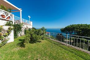 Hotel Villa Ireos