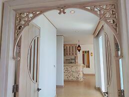 Ratana Apart Hotel at Chalong