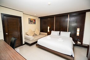 Ratana Hotel Chalong