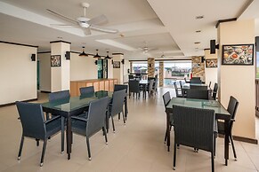 Ratana Hotel Chalong