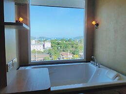 Ratana Apart Hotel at Chalong